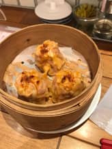 ビールに合う粗挽きシューマイ赤  赤唐辛子3個