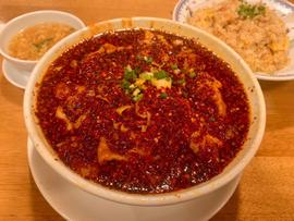 ラータン刀削麺入り