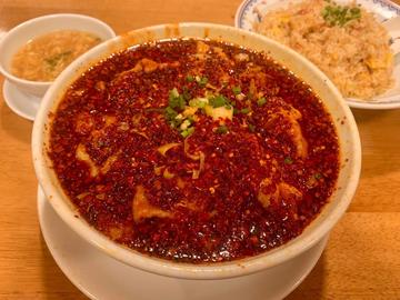 ラータン刀削麺入り