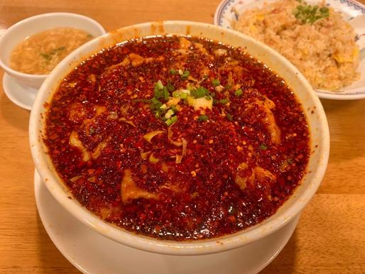 ラータン刀削麺入り