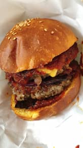 スパイシーデビルバーガー