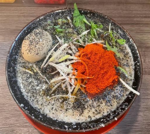 黒胡麻担々麺 シビ辛x2