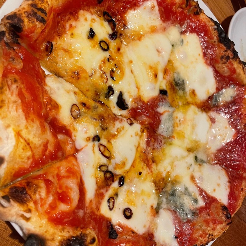 にんにくと唐辛子のピリ辛無限ピッツァ