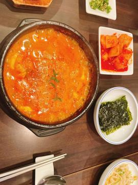ホルモンスンドゥブ 極辛