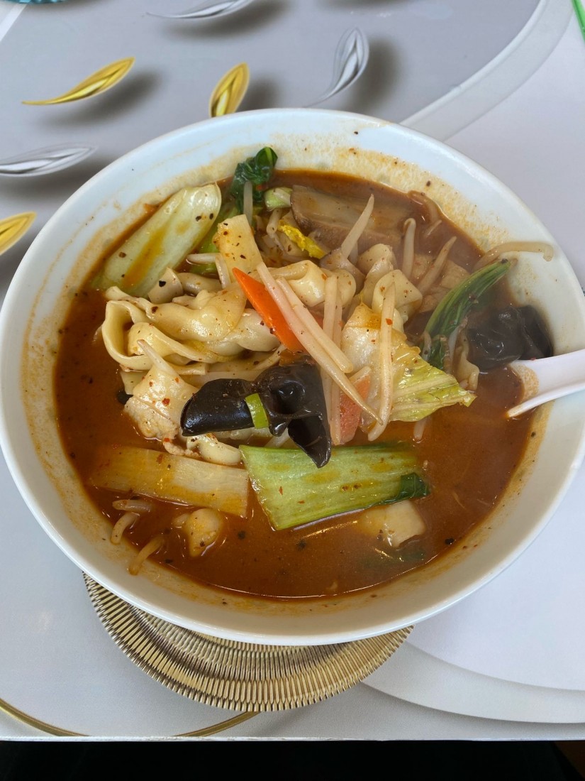 麻辣刀削麺