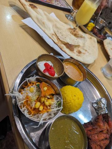 バターチキンカレー＆ほうれん草エビカレー 7辛