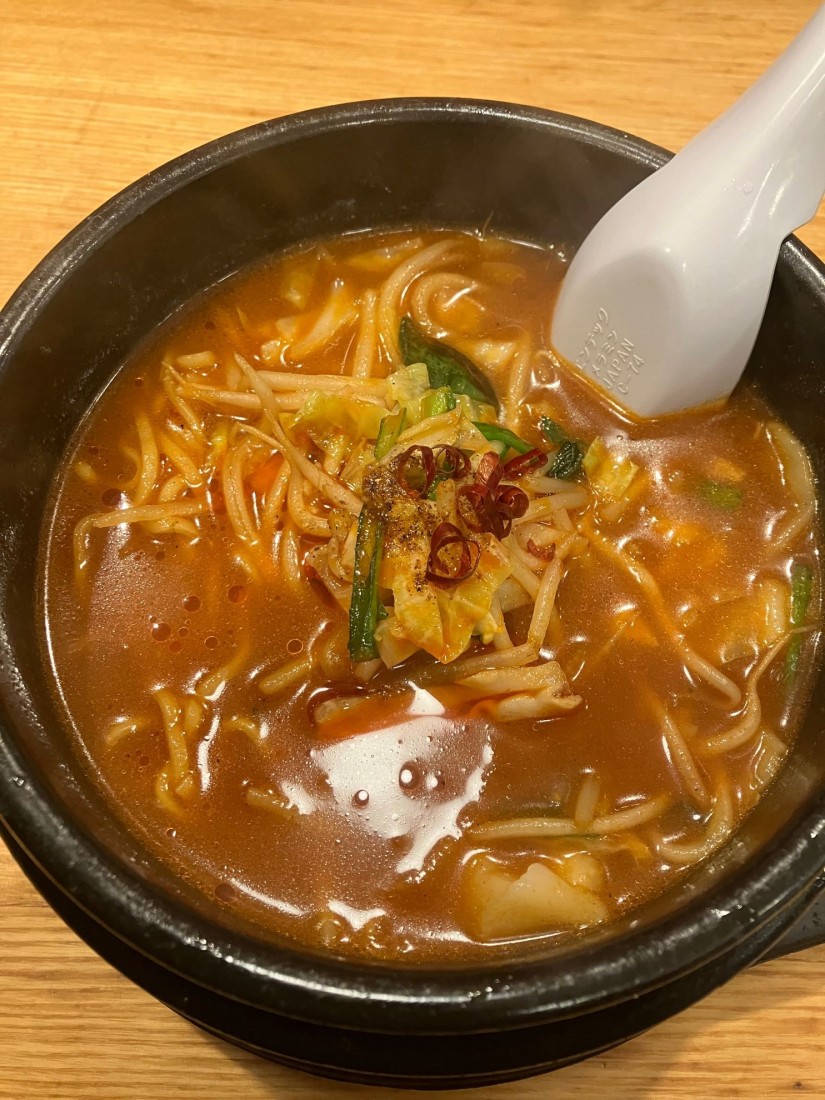 炎の餃子鍋 火が出る激辛