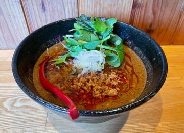 黒胡麻担々麺 5辛