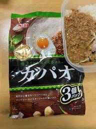 ガパオ