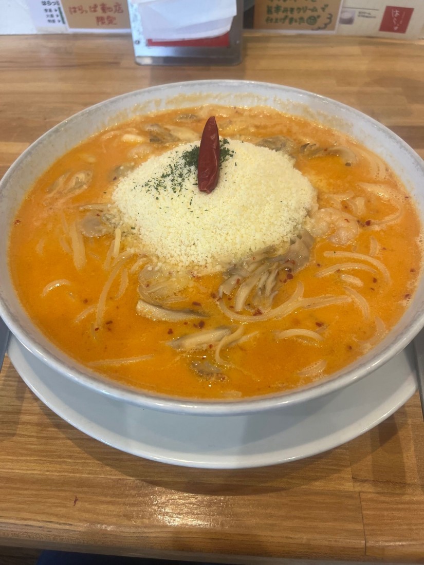 魚介と舞茸の辛みそクリームパスタ 4辛
