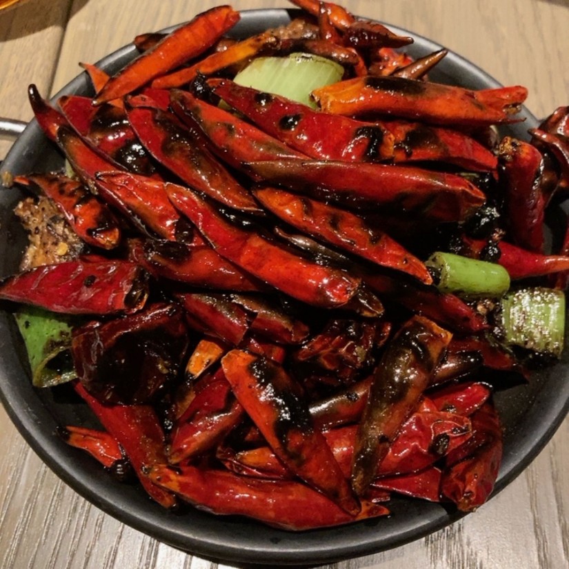 辣子鶏（ラーズーチー）