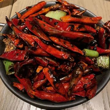 辣子鶏（ラーズーチー）