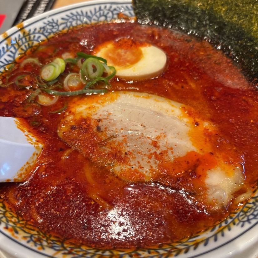 醤油とんこつ赤 辛さ増し 5辛