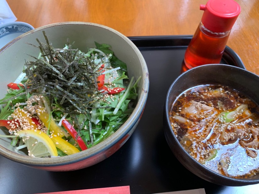 ピリ辛肉つけ蕎麦KABUTO