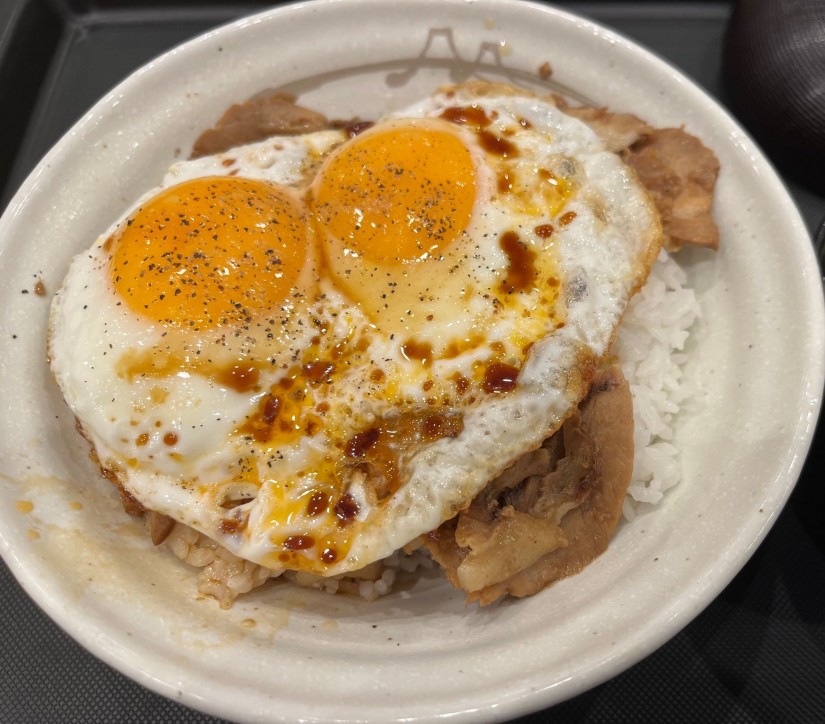 今治辛玉焼豚玉子飯