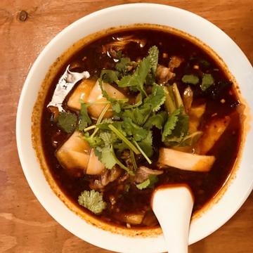 麻辣牛肉麺