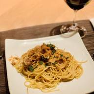 地鶏の煮込みのスパゲティ