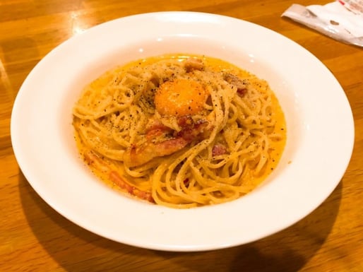 レッドカルボナーラ