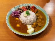チキンカレーとシュリンプカレー チキン:辛口、シュリンプ:中辛