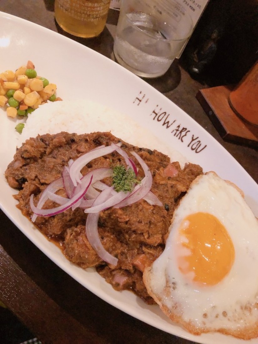 レバーパキスタンカレー大盛り目玉焼きトッピング