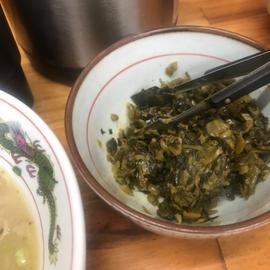 豚骨ラーメン のお供の 辛子高菜