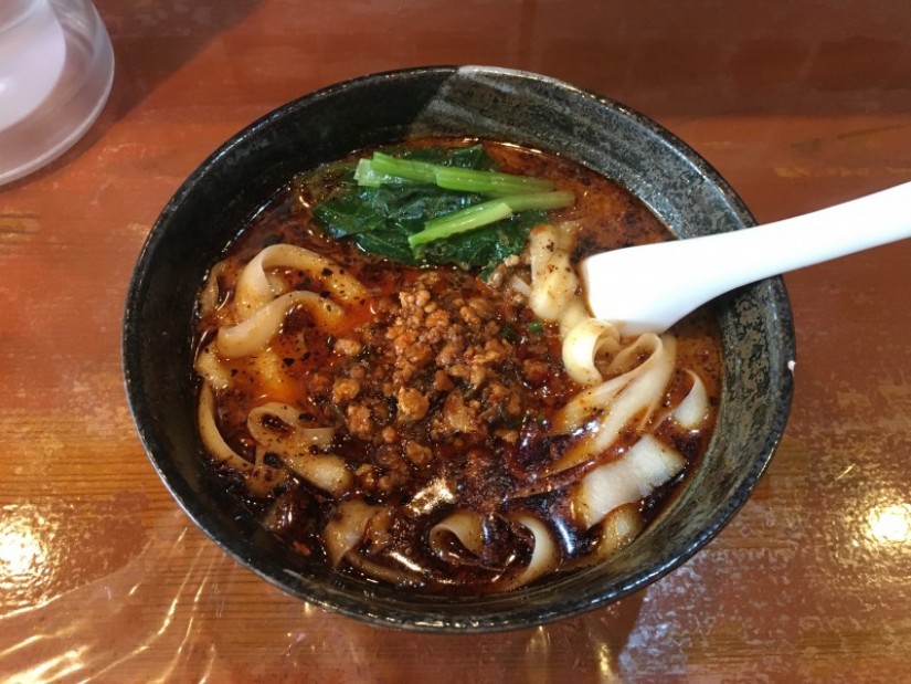 麻辣担々刀削麺 普通