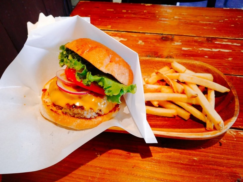 チリチーズバーガー 唐辛子1つ