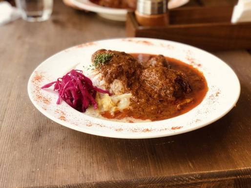 ポークビンダルーと白菜のカシューナッツクリーム煮 超〜辛