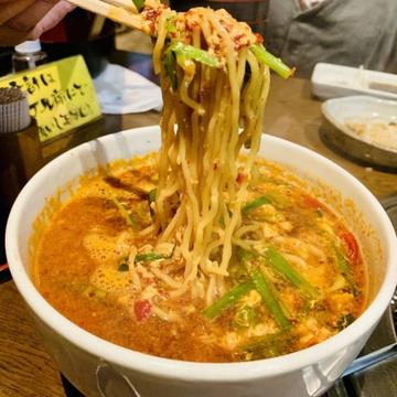 焼肉屋さんの辛麺