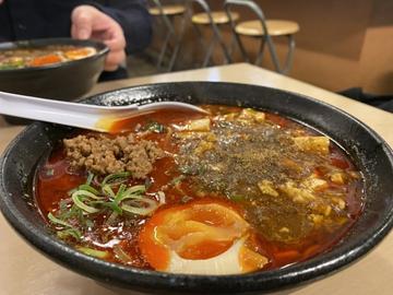 麻酸麺 中辛