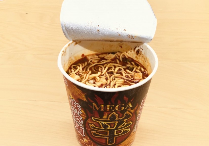 濃厚鬼辛麻婆麺 MEGA辛