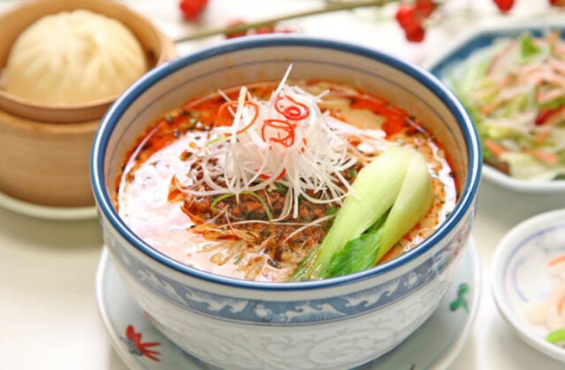 ランチメニュー坦々麺（辛口）