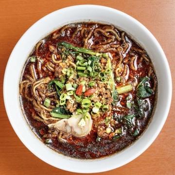 五色の担々麺「黒」 辛め