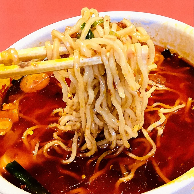 猿川くんのように大胆にすするぞ！