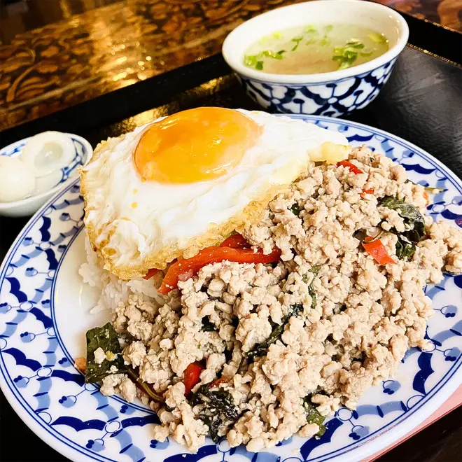 辛口文具メーカーと激辛タイ料理