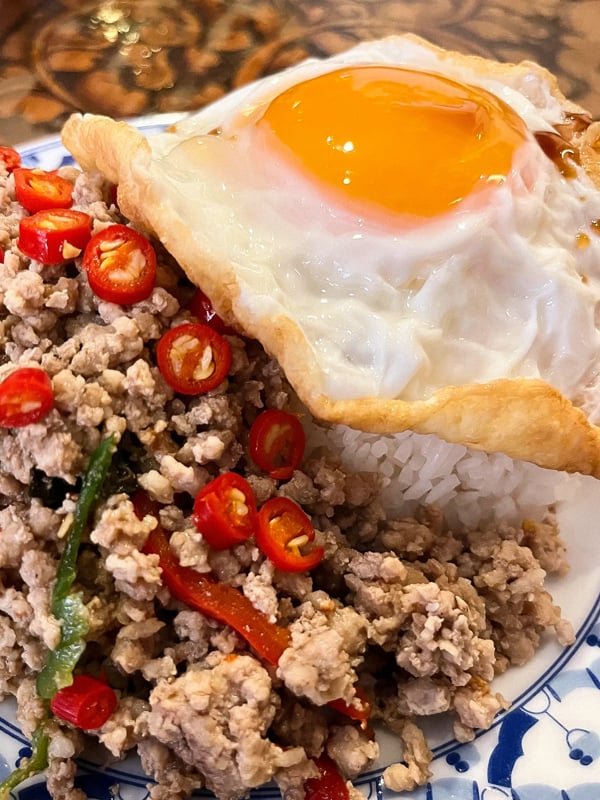 輪切りの唐辛子が大量！