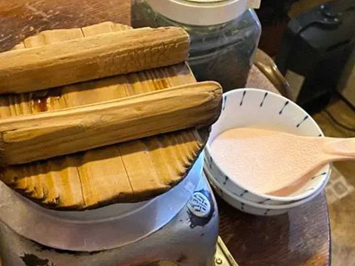 ご飯は注文を受けてから炊くので30分かかります