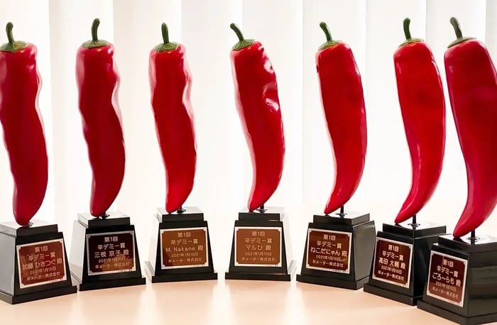 第1回 辛デミー賞トロフィー🏆 かっこいいい!