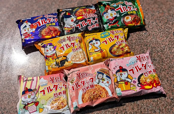 ブルダック炒め麺全8種類のパッケージ一覧