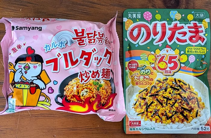 のりたまとカルボブルダック炒め麺