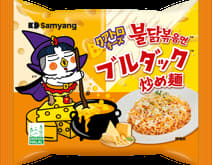 クアトロチーズブルダック炒め麺のパッケージ