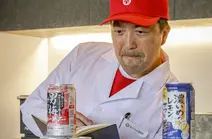 研究員焼山の研究の様子